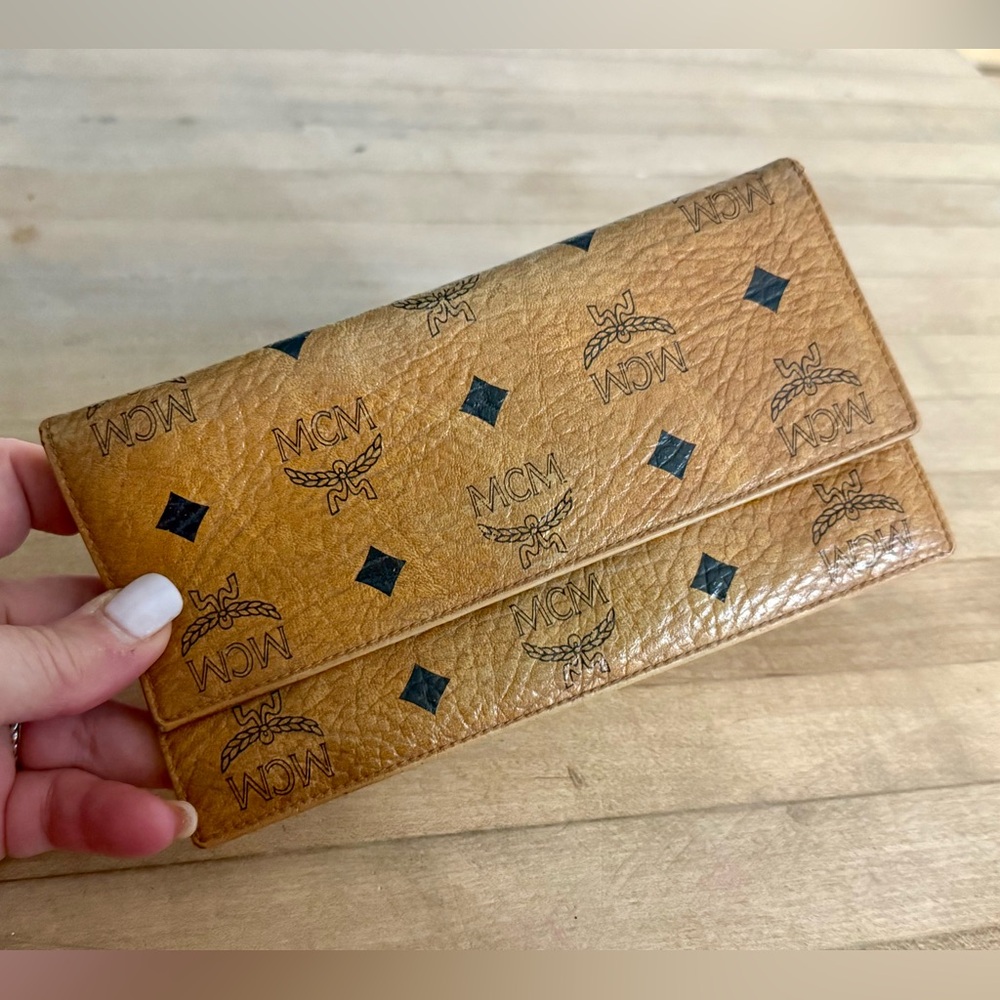 MCM Vintage Leather Long Visetos Wallet in Cognac - Picture 5 of 15